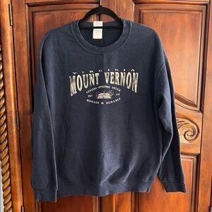 Gildan Men's Navy Crewneck Sweater- size M